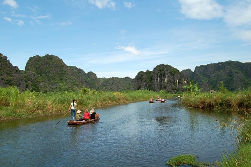 Thung Nang boat ride - Ninh Binh